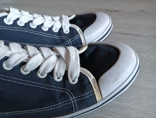 ZAPATILLA LEVIS TALLA 40