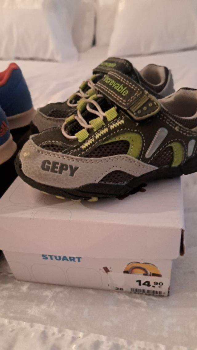 Zapatillas niño Lote 3 pares Marvel