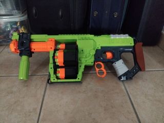 Fucile Nerf Doomintor Zombie strike