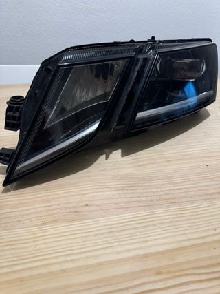 Faro piloto skoda octavia combi rs