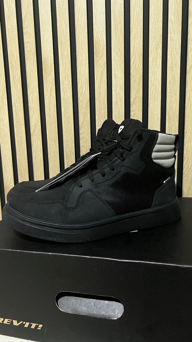 Botas moto Revit