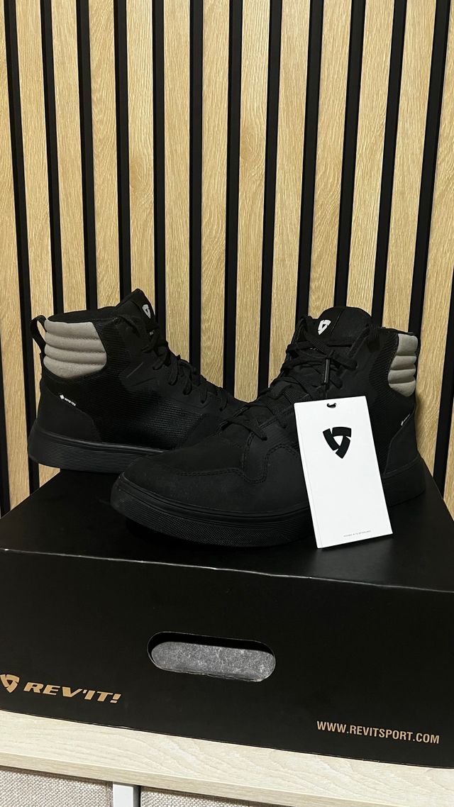 Botas moto Revit