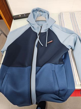 Chaqueta MCKENZIE. Talla m.