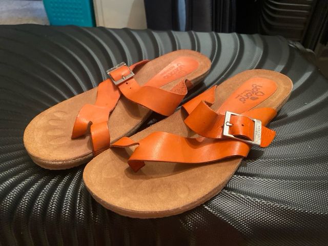 Sandalias piel