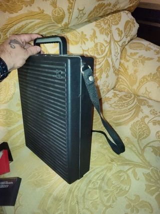 Maleta para cassettes antigua