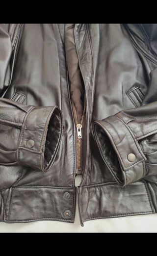 Cazadora hombre de piel marrón 