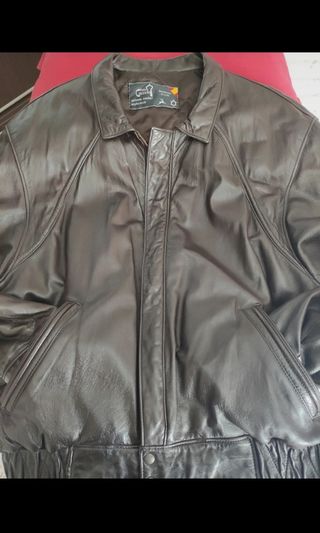 Cazadora hombre de piel marrón 