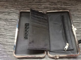 Cartera de mano mediana