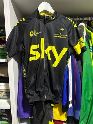 equpacion ciclismo sky culotte badana maillot