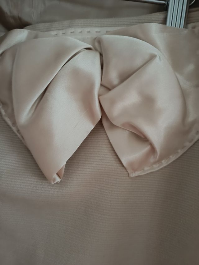 Traje ,imtempora,muy bonito,sin uso