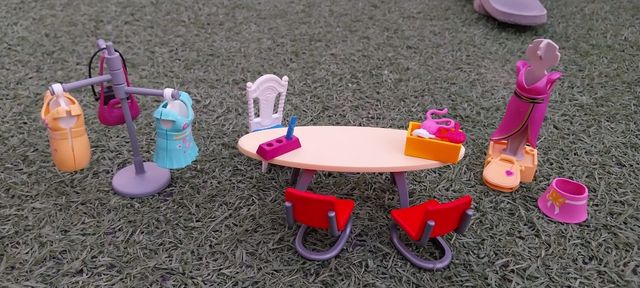 Casa playmobil y tienda de ropa