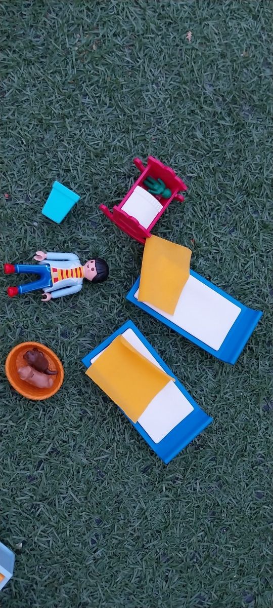 Casa playmobil y tienda de ropa