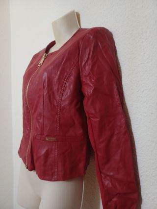 Cazadora roja