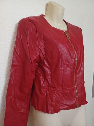 Cazadora roja