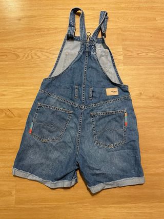 Peto Levis