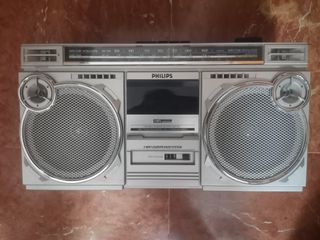 2 radiocasets philips. Función tb con pilas. + dvd