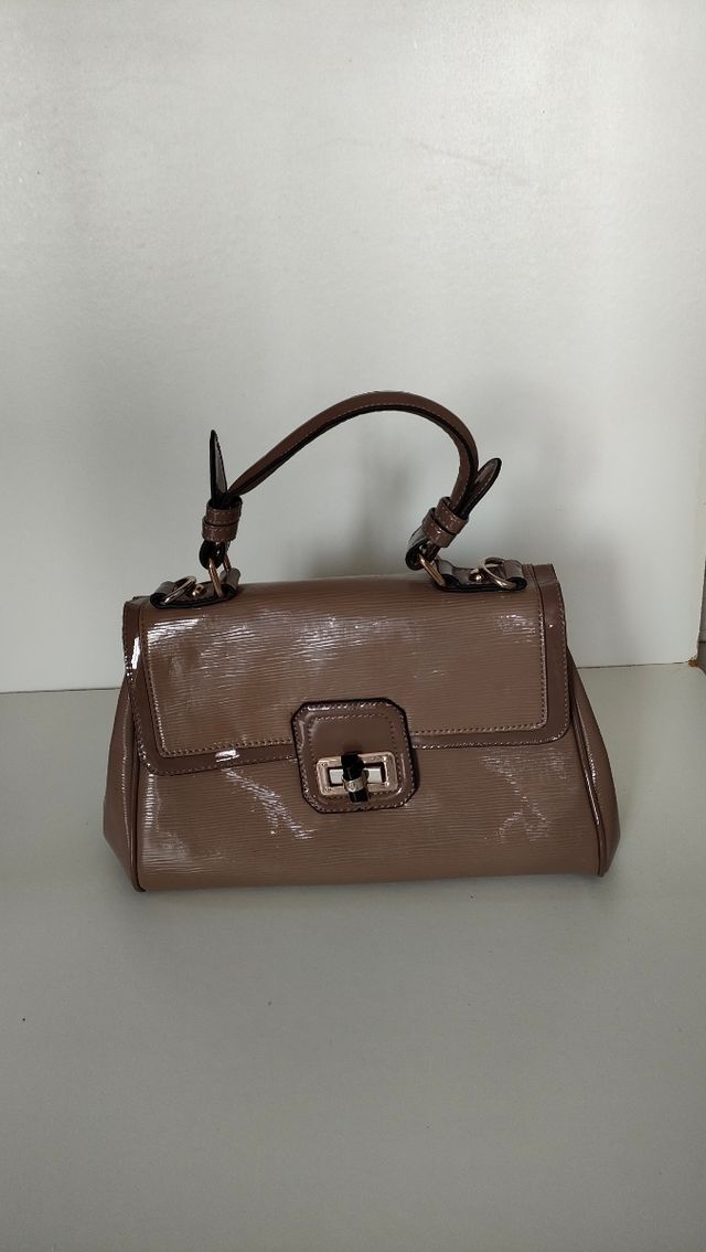 Borsetta vernice senza tracolla