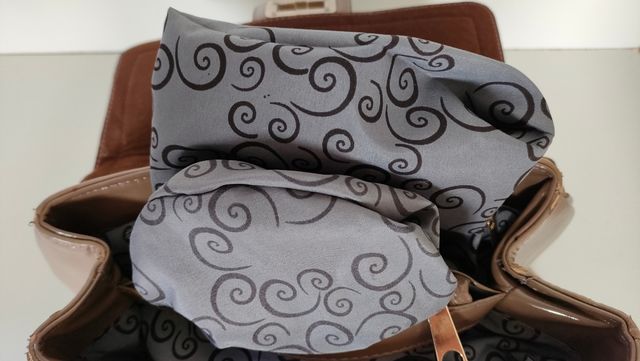 Borsetta vernice senza tracolla