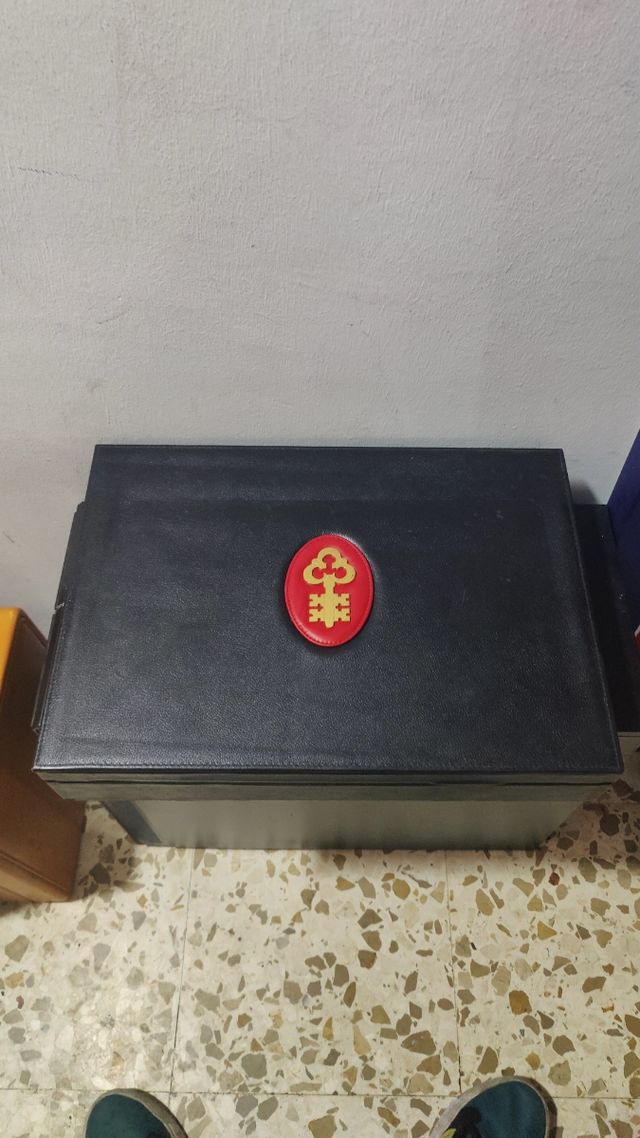 Caja Corum original para 6 relojes