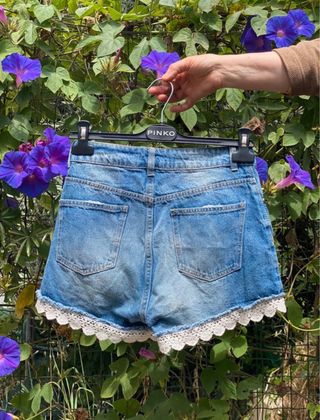 Jeans corti con pizzo