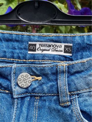 Jeans corti con pizzo