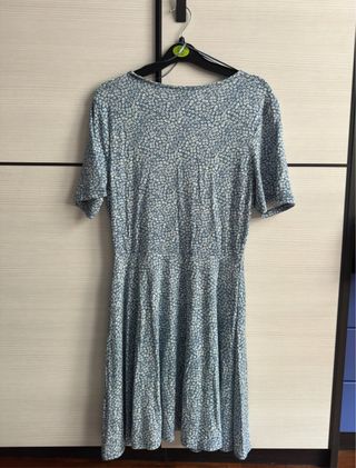 Vestido de flores de Pull&Bear