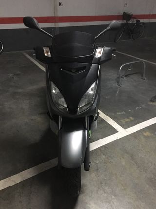 Moto Yamaha Xmax 250. ITV pasada