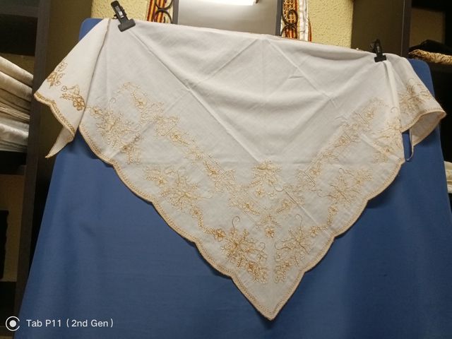 Picos sueltos para traje de fallera