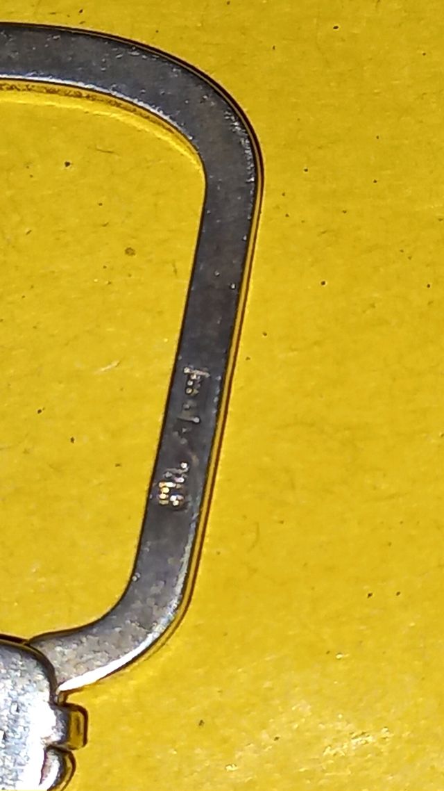 Llavero farmacia plata