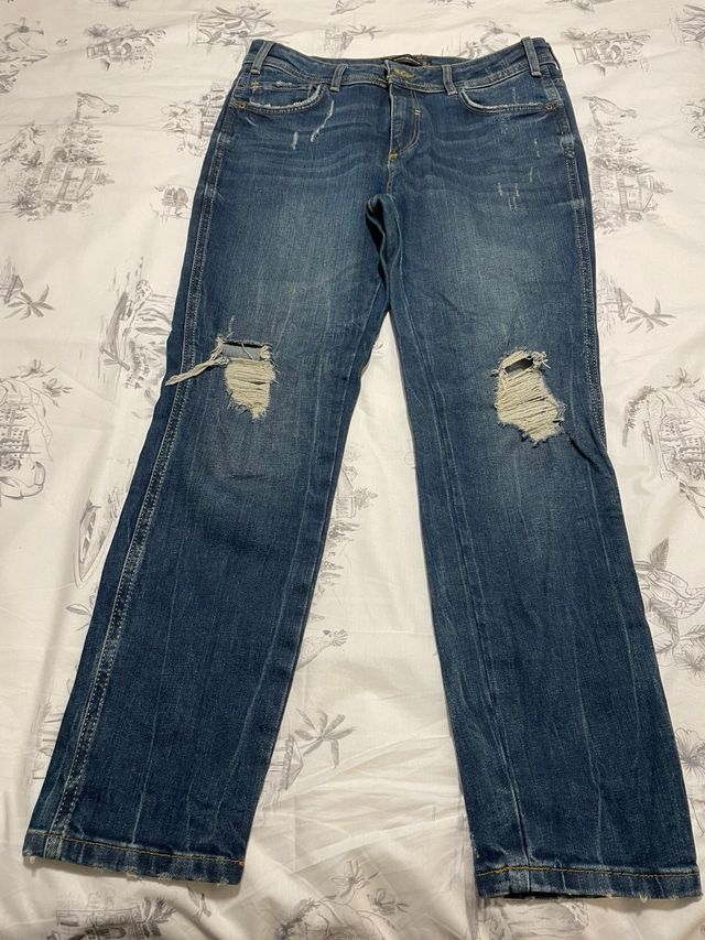 Pantalon vaquero Zara