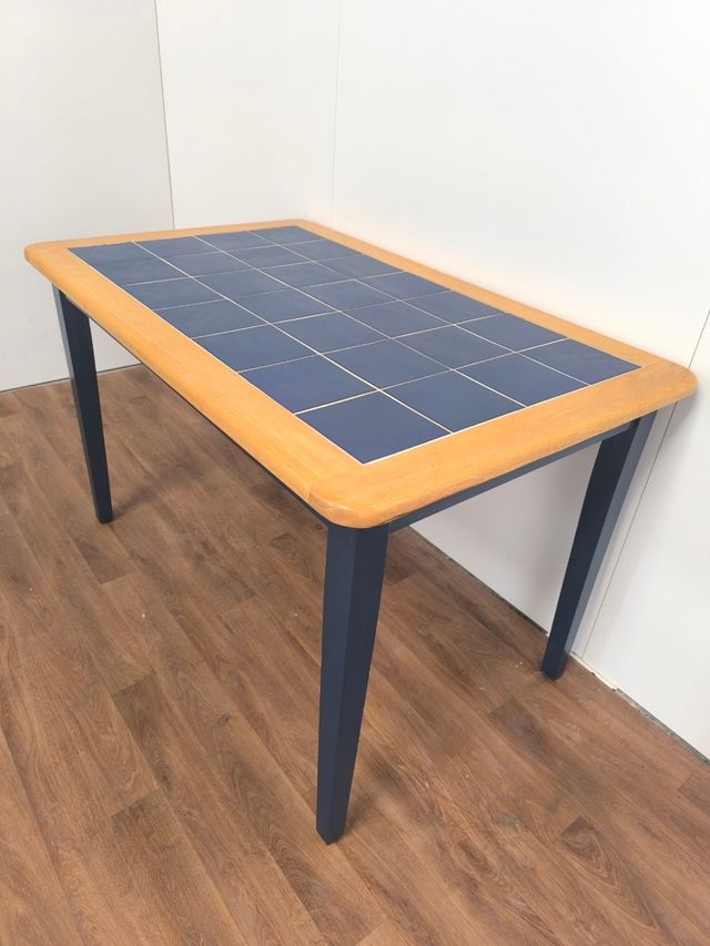 MESA COMEDOR MADERA Y AZULEJOS