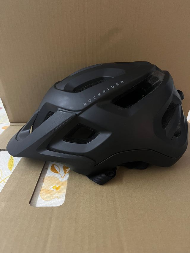CAPACETE DE BTT ROCKRIDER PRETO