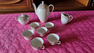 Se vende juego de porcelana