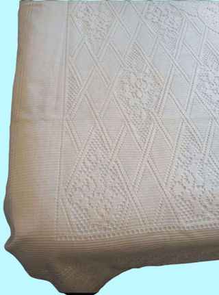 Copriletto Vintage ricamato intaglio 