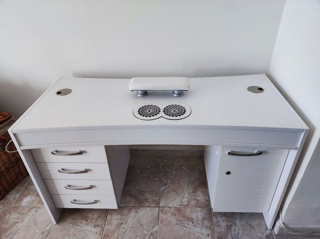 Attrezzatura estetica