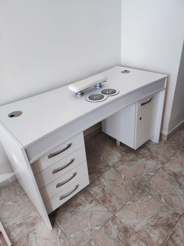 Attrezzatura estetica