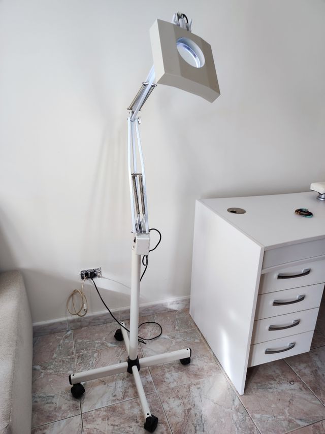 Attrezzatura estetica