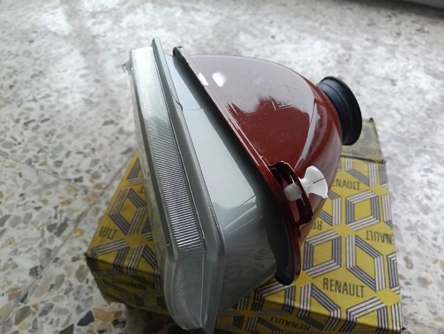 Faro de coche Renault 14