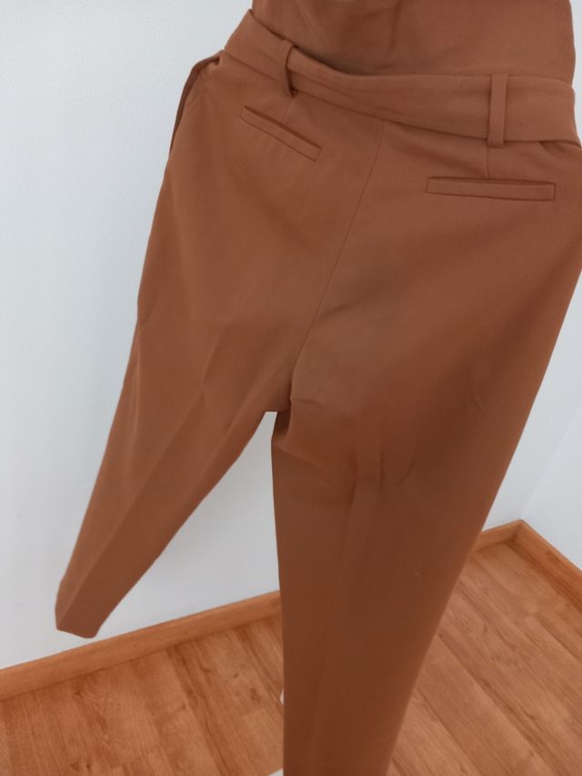 Pantalón Uterqüe 