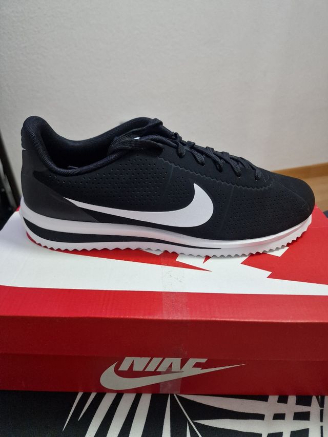 Nike cortez ultra Moire.