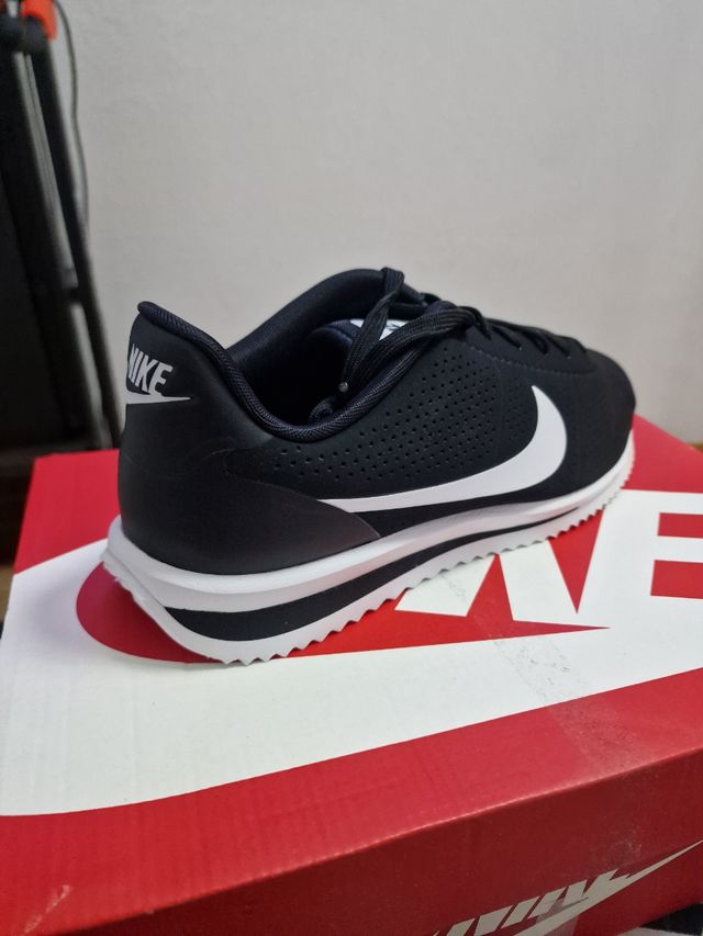 Nike cortez ultra Moire.