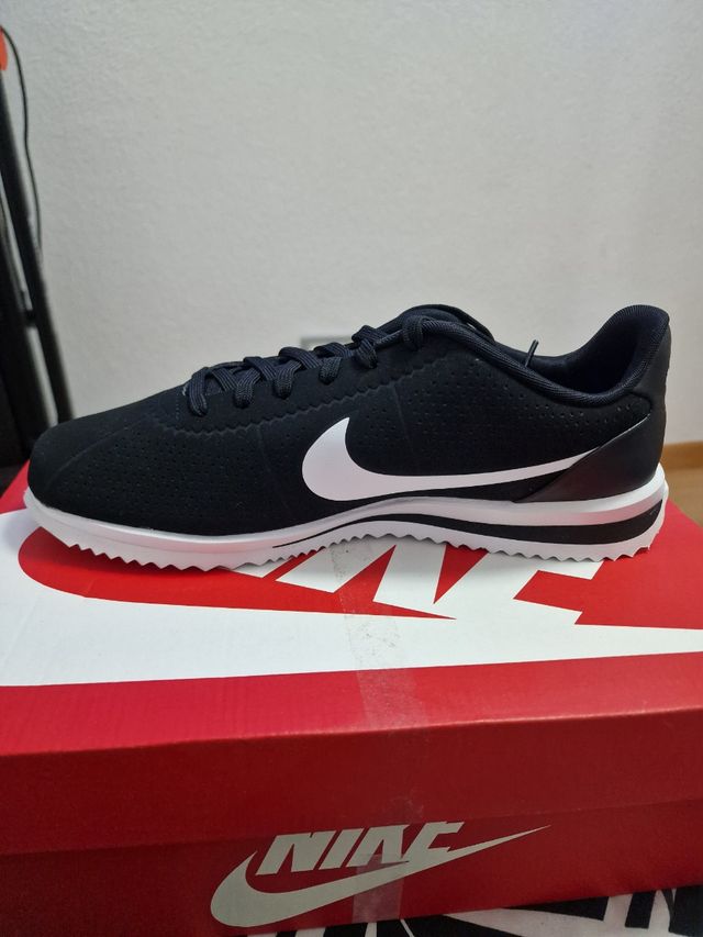 Nike cortez ultra Moire.