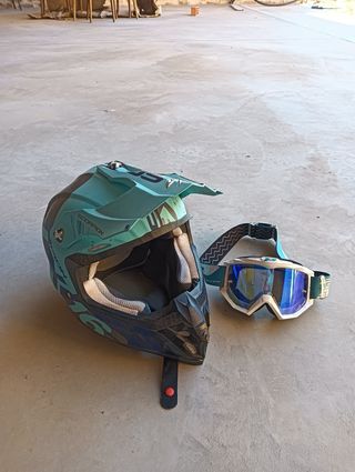 Casco Scorpion VX-16