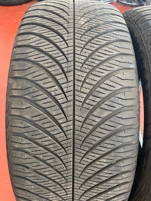 Pareja juego neumaticos 235/50/18 101v M+S