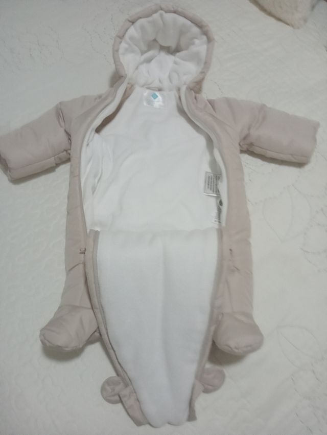 BUZO NUEVO‼️ BEBÉ‼️ COLOR NEUTRO ‼️