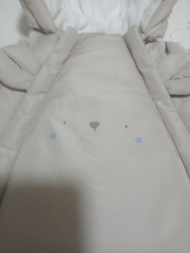 BUZO NUEVO‼️ BEBÉ‼️ COLOR NEUTRO ‼️