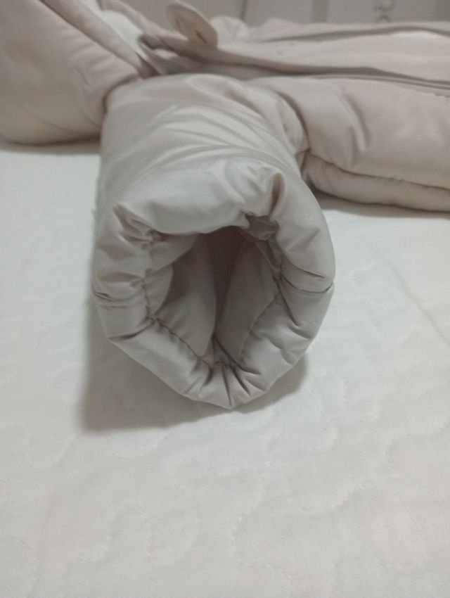 BUZO NUEVO‼️ BEBÉ‼️ COLOR NEUTRO ‼️