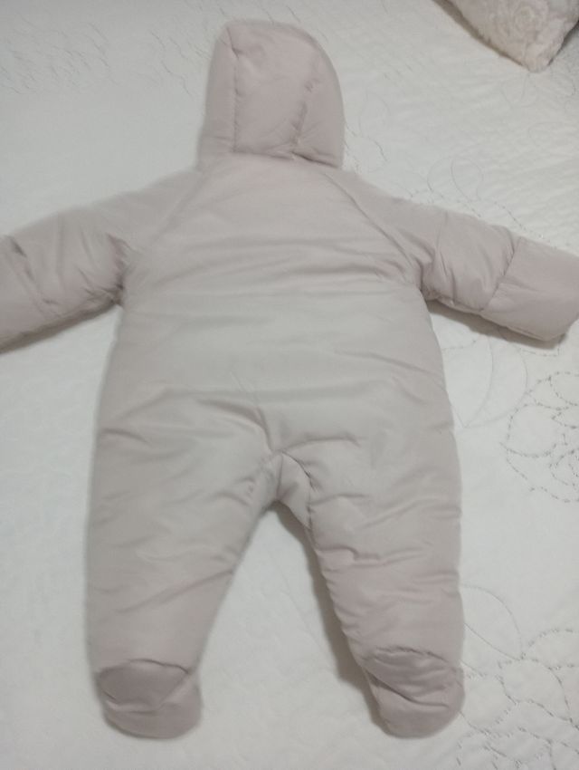 BUZO NUEVO‼️ BEBÉ‼️ COLOR NEUTRO ‼️