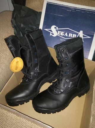 Botas Segarra.