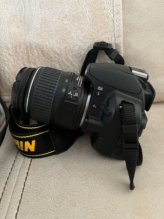 Cámara de fotos digital NIKON